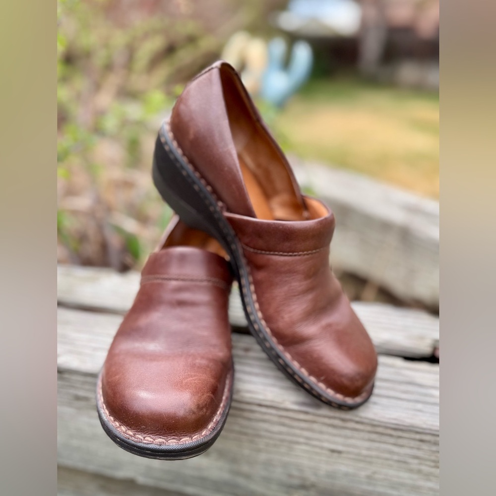 Born Women’s TOBY DUO Slip On Brown Leather Shoes Size 8.5M - Picture 4 of 12
